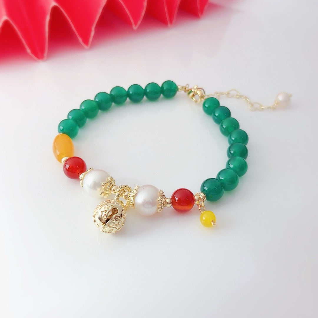 Three Agate with fresh water pearl bracelet